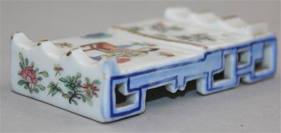 A Chinese famille rose brush rest and a similar miniature incense burner and cover, mid 19th century, 4.8cm high